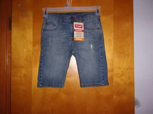 NEW BOY'S "WRANGLER" MED. BLUE DENIM " SHORTS w/ ADJUSTABLE WAIST & BELT LOOPS - Picture 1 of 3