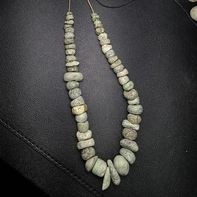 Auténticas cuentas de piedra verde Mezcala precolombina, Guerrero México, hilo de 12" Foto 1 de 4