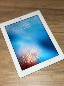 Apple iPad 2 16GB, Wi-Fi, 9.7in - White - Picture 1 of 3