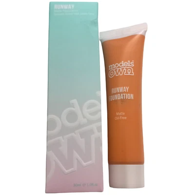 Models Own Matte Foundation 06 Chestnut Runway Liquid Even Weightless - Image 1 of 4