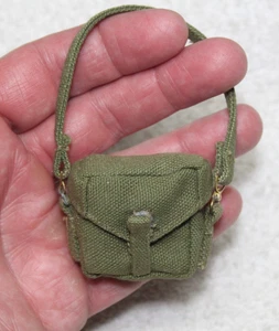 De colección GI Joe 1964 - Enfermera médica marina/niña de acción - Bolso médico de tela verde - Imagen 1 de 7