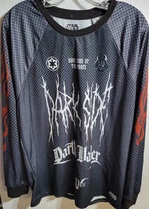 Box Lunch Star Wars Darth Vader Shirt Schwarz Größe L Neu mit Etikett Our Universe - Bild 1 von 5