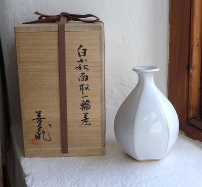 Florero Hatano Zenzo - Hagi Foto 1 de 4