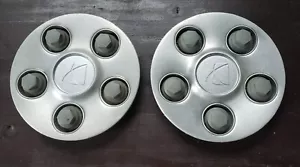 2 Used Oem 04 05 06 07 Saturn Vue Wheel Center Hub Caps 9593499 - Picture 1 of 4