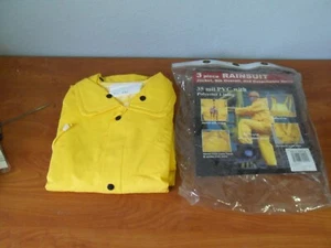 3-Piece PVC/Polyester Protective Rainsuit Jacket Bib Overall Detachable Hood XXL - Picture 1 of 12