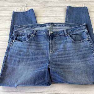 Old Navy Womens Jeans Boyfriend Straight Distressed Whiskering Size 16 - Picture 1 of 8