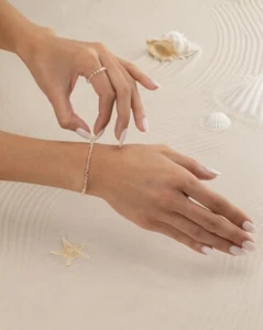 Pulsera elástica de cuarzo liso redondo de 4-5 mm con cuentas de piedras preciosas para mujer - Imagen 1 de 8