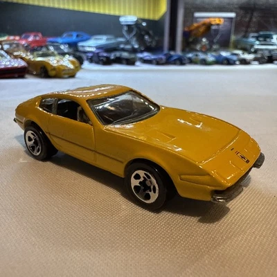 Ferrari 365 GTB/4 Coupe Yellow 1999 Hot Wheels Collectible Diecast Sports Car - Image 1 of 4