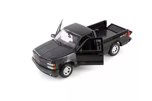 1993 CHEVY 454 SS PICKUP TRUCK 1/24 DIECAST CAR SHOWCASTS 38901BK - Picture 1 of 6