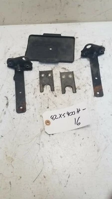 Yamaha XS400 1982 soportes de montaje de asiento Foto 1 de 2