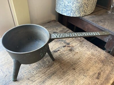 RARO! ¡Único! Antigua campana de tres patas de metal boticario posnet fundido Wasbrough del siglo XVIII Foto 1 de 4