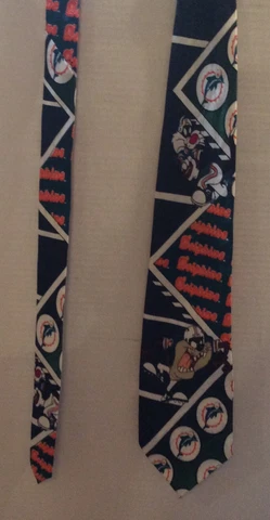 Vintage Miami Dolphins Looney Tunes Mens Neckties / Tie -Polyester - Taz Cover