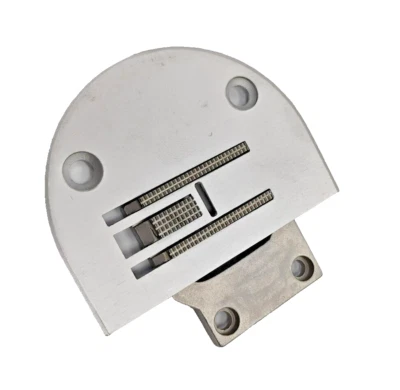 Needle Plate and Feed Dog Fit Toyata LZ2-D530 Zigzag Sewing Machine — 第 1/2 张图片