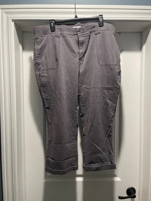 Maurices Pants Womens 24 Gray Cropped Chino Belt Loops Casual Preppy Capris - Image 1 of 3