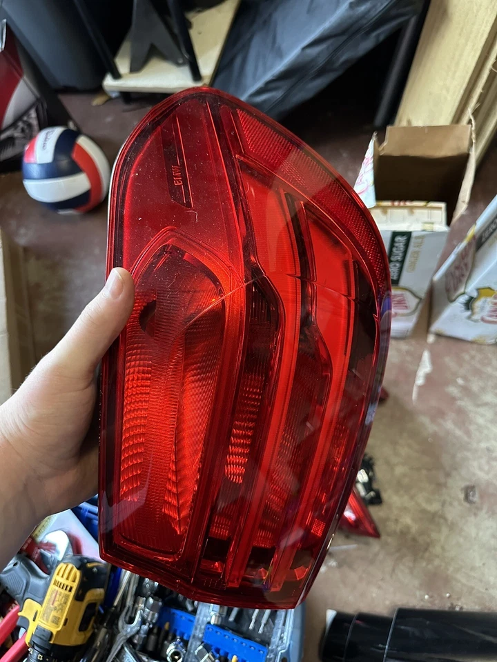 bmw 435i tailights - Image 1 of 2