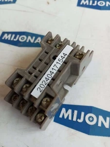 IDEC SY4S 02 POWER RELAY SOCKET 25031 - Bild 1 von 6