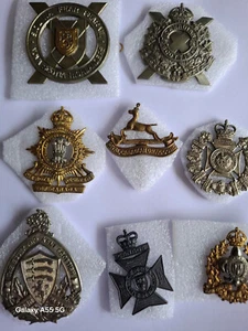 Canadian regts cap badges lot of 8 - Picture 1 of 1