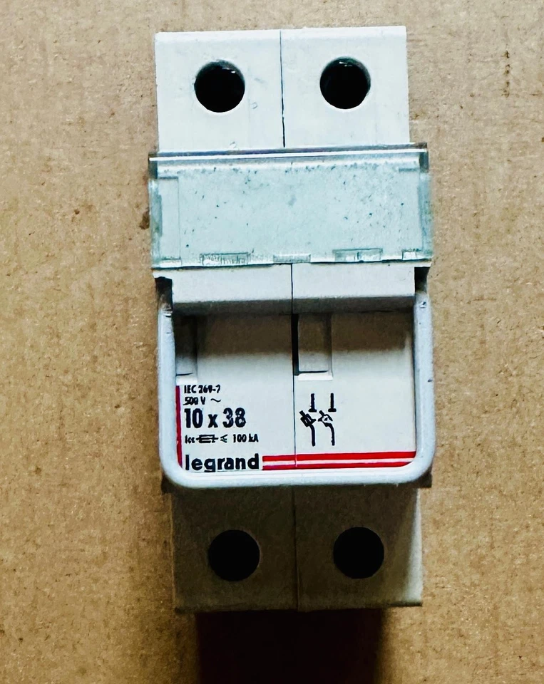 Portafusibles Legrand IEC 269-2 500V 10 X 38 Foto 1 de 4