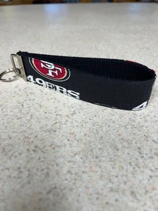 Key Ring Fob - Handmade Wristlet Style - San Francisco 49ers Logo on Black - Picture 1 of 1
