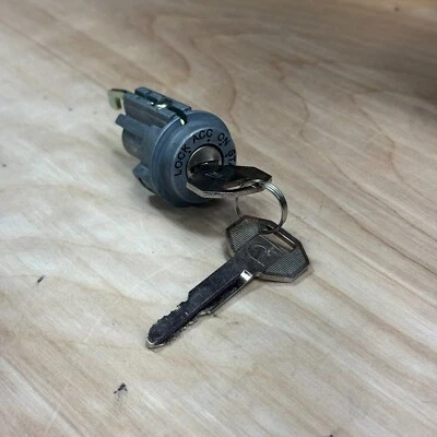 Cerradura de encendido Mitsubishi Dodge Eagle Plymouth nueva (78) Foto 1 de 3