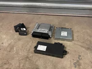 2005-2011 BMW 3 SERIES E90 E91 320D LCI ECU KIT 2 KEYS - Picture 1 of 5
