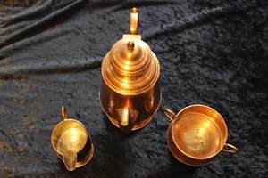 Kupfer Kaffeegeschirr mit Kanne, Zuckerdose und Milchkanne - Bild 1 von 5