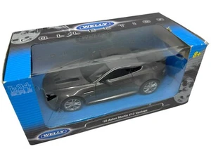 Welly Aston Martin V12 Bond - 24017W embalaje original - modelo de coche 1:24 - INKgrafiX TOYS A332 - Imagen 1 de 12