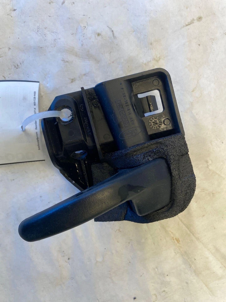 2002 FORD WINDSTAR LX Van Front Inside Door Handle Black Left Driver Side LH - Image 1 of 4