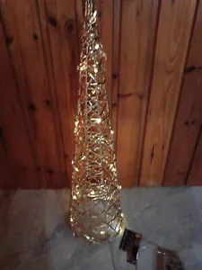 LED Pyramide 30 LEDs Lichterpyramide Kegel H60cm Goldfarbe Lichterbaum Partydeko - Bild 1 von 10