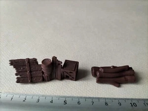 BARRICADE & WOOD PILE/MINIATURE SCENERY/DUNGEON SAGA/MANTIC G939 - Imagen 1 de 1