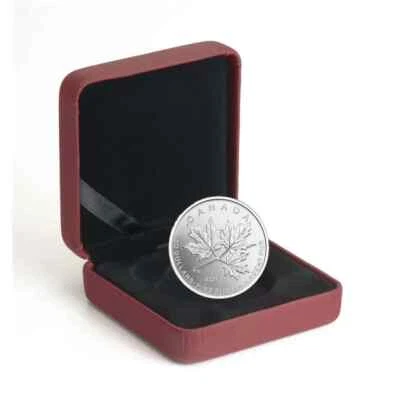 2011 Canada $10 Maple Leaf Forever Pure Silver Coin Fine .999 1/2 OZ - Image 1 of 3