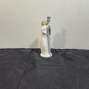 NAO by LLADRO Bride & Groom Wedding Couple "Just Married" Porcelain Figurine 6” - Picture 1 of 18