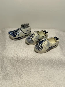 VTG Delft Holland Blue Hand Painted Windmill Shoe Clog 3pc Lighter & 2 Ashtrays - Picture 1 of 24