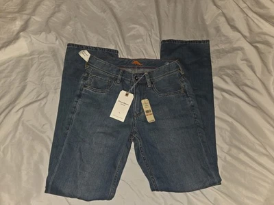 Tommy Bahama Jeans Men's Cayman Relaxed 28x32 Light Wash Blue NWT - Image 1 of 4