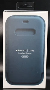 Apple MagSafe Leather Sleeve Case für iPhone 12/12 Pro, Baltic Blue (MHYD3ZM/A) - Bild 1 von 6