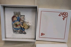 "The Danbury Mint" 2012 Annual Raggedy Ann & Andy "Holiday Parade" Ornament NIB - Picture 1 of 6