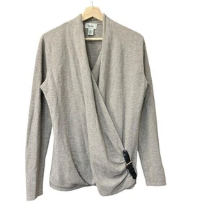 Neiman Marcus beige Pullover mit tiefem Ausschnitt 100 % Kaschmir und Schnalle Größe Medium - Bild 1 von 9