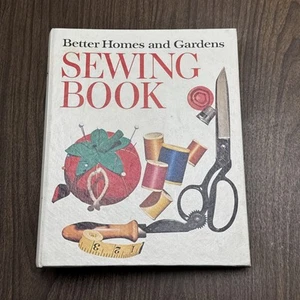 Vintage Better Homes and Gardens Sewing Book 5 Ring Tabbed HC 1970 Third Print - Picture 1 of 7