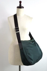 echt PRADA dunkelgrün Nylon Schultertasche Beuteltasche Tasche Handtasche #61227 - Bild 1 von 23