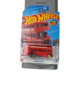 Hot Wheels Trouble Decker HW Metro New For 2023 #7/10 Double Decker Race Bus - Picture 1 of 13