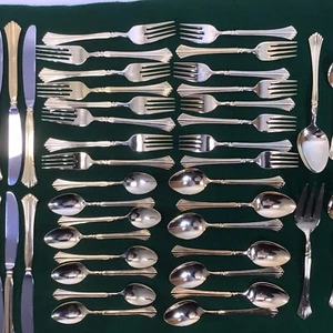 CAMBRIDGE GOLD TRACY Stainless Flatware 8 X 5pc. Settings + Serveware  45 pieces - Picture 1 of 12