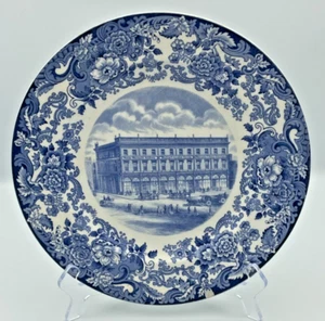 Placa de construcción mercantil antigua MIT azul y blanca de Wedgwood England 10,5" de diámetro - Imagen 1 de 7