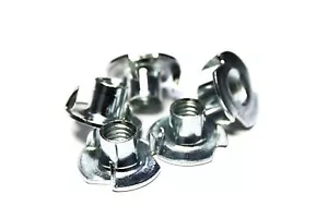(500) 3/8"-16 x 7/16" - 3 ZINKEN- T-STÜCK NÜSSE (T-Muttern) VERZINKT - Bild 1 von 1
