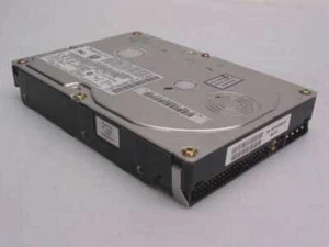 Dell 4.3GB 3.5" IDE Hard Drive - Quantum 4.3AT 64VTH - Picture 1 of 3