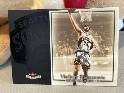NBA 2003-04 Fresh Card Fleer Patchworks Supersonics Srbija Vladimir Radmanovic - Image 1 of 2