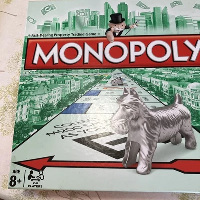 Monopoly Board Game Classic 2013 Version Hasbro - Image 1 of 4