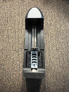 Smart Battery Charger For Rechargeable Li-ion Battery - Picture 1 of 4