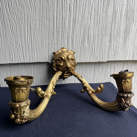 Antique 2 Light Cast Brass Lion's Head Wall Sconce RARE!! Heavy Solid Brass!! Cover