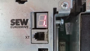 Convertidor de frecuencia SEW Eurodrive MDX61B0055-5A3-4-0T - Imagen 1 de 14