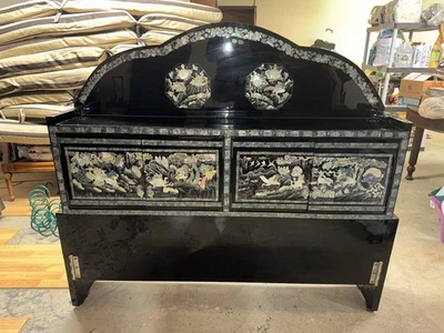 CABECEIRA COREANA PRETA LACA MADREPÉROLA ARMÁRIO - Imagem 1 de 4